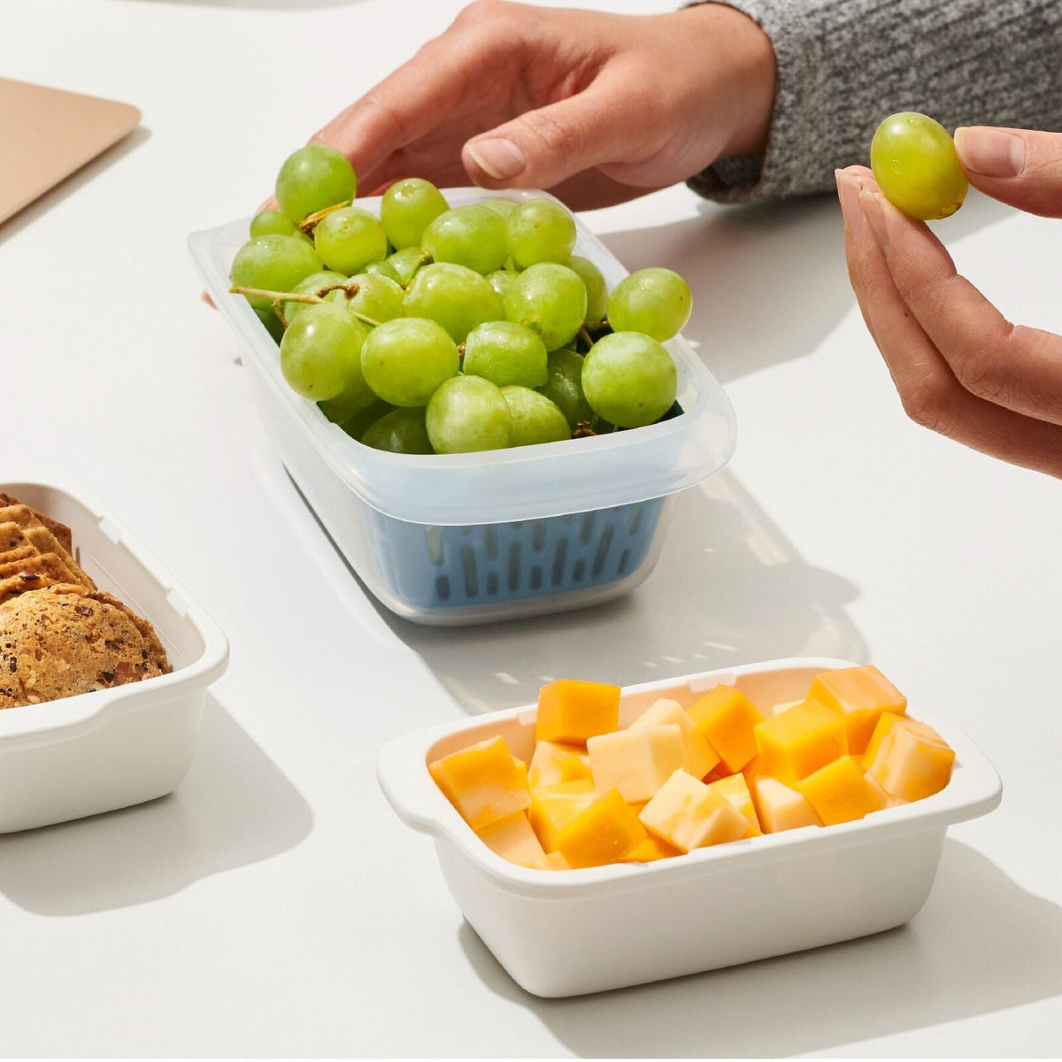 prep-and-go-container-with-colander-x5 oxo_prepgo_container-with-colander_apdp_pdp_04_1_.jpeg