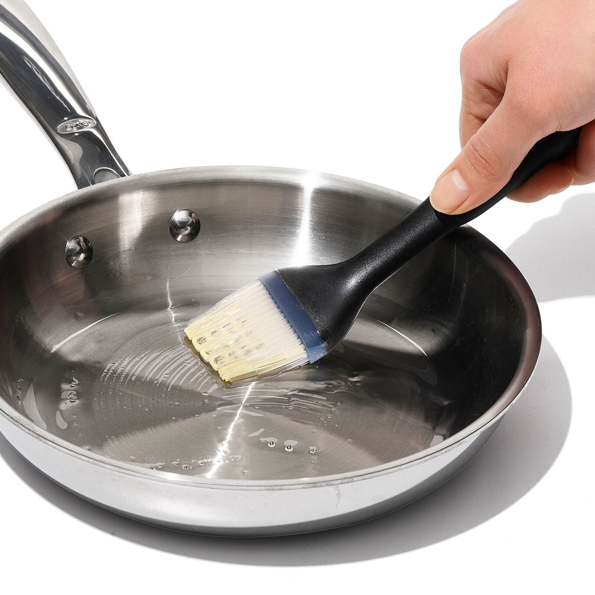 oxo-good-grips-silicone-pastry-brush-f0 1071062v1_detailed_product_view_2.jpeg