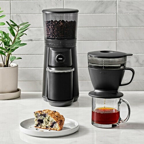 pour-over-coffee-maker-with-water-tank-matte-black-q8 7d28a9ce-c9cd-4014-a69e-e3e7b45c7980.jpg