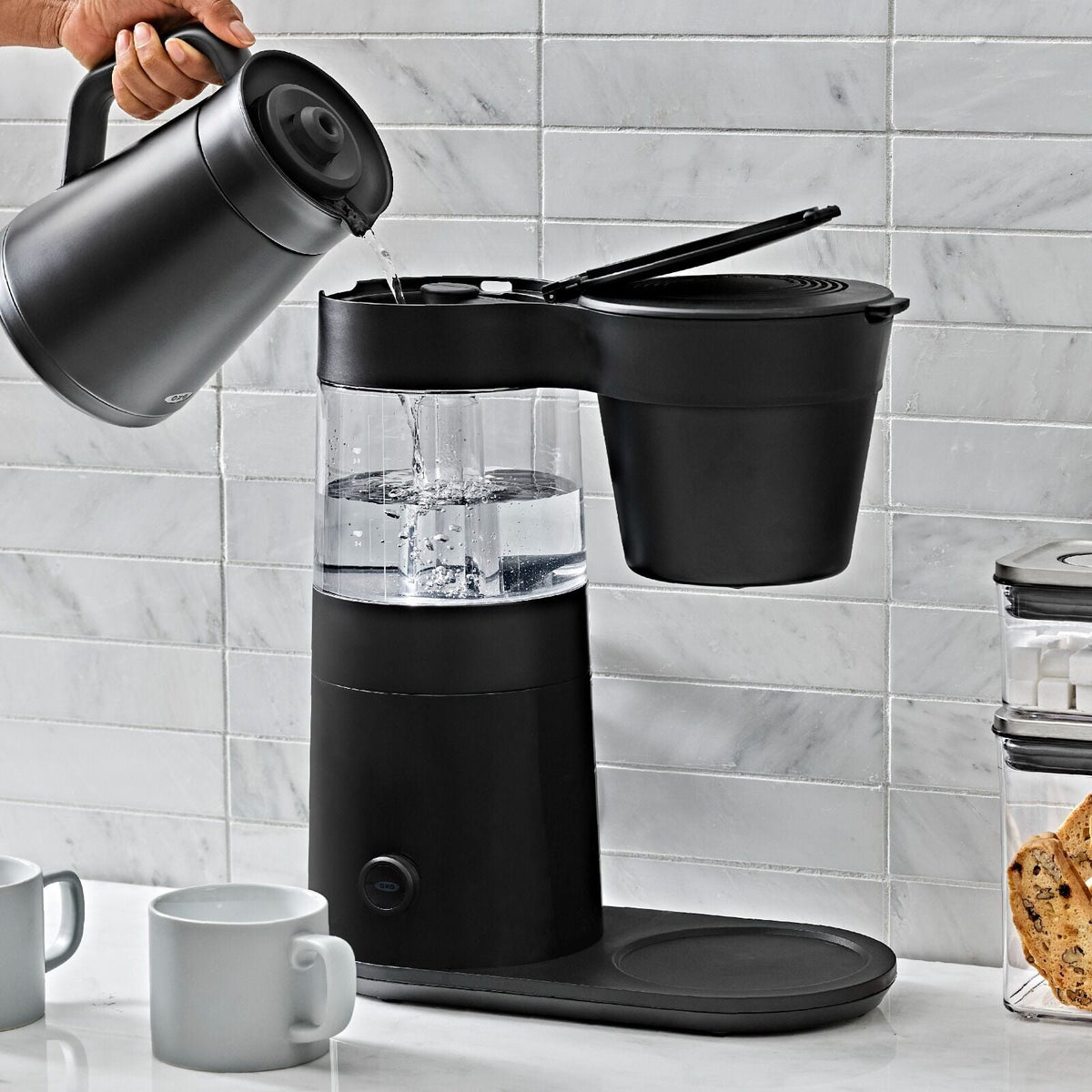 9-cup-coffee-maker-matte-black-a6 brew_8725000_9-cup-coffee-maker-black_pdp_04.jpeg