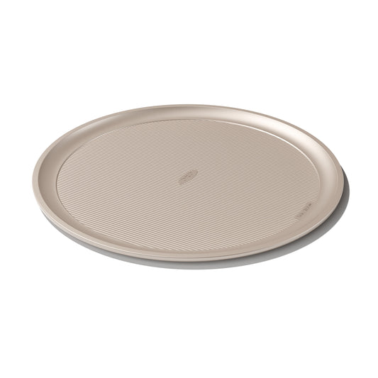 non-stick-pro-pizza-pan-15-v4 gg_11159900v1_201216_01_1_.jpg