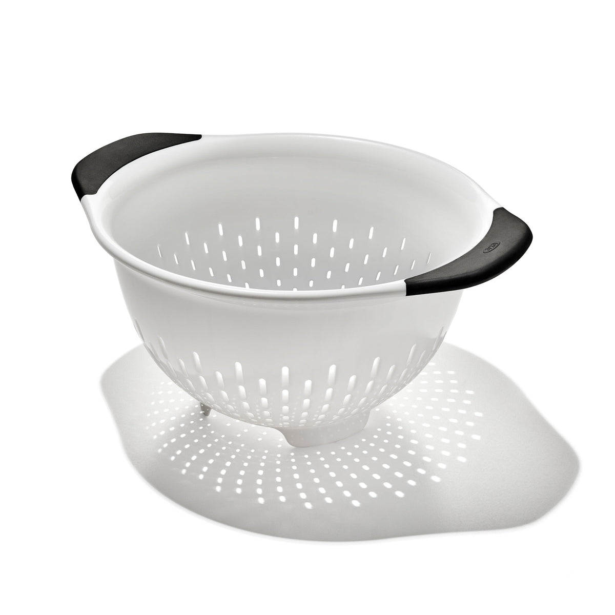 plastic-colander-s8 gg_11331000_plasticcolander3qt_apdp_00_main.jpg