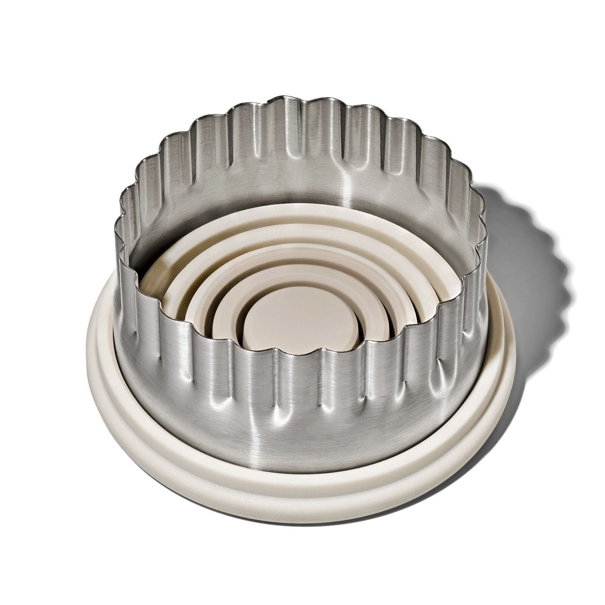 double-sided-cookie-and-biscuit-cutter-a1 gg_11360600_cookiecutterset_pdp_05.jpg