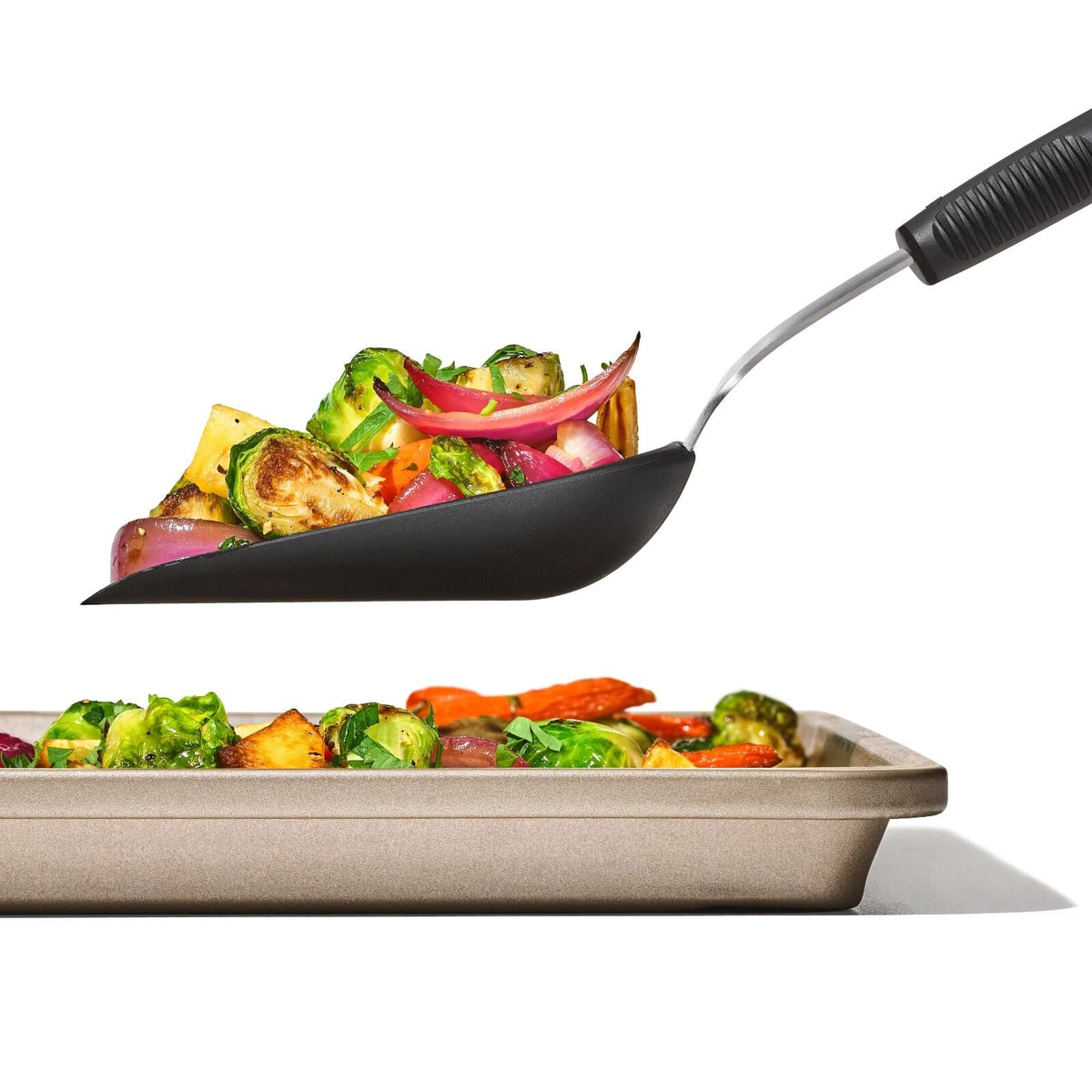 sheet-pan-scoop-t9 gg_11375300_sheetpanscoop_pdp_02.jpg