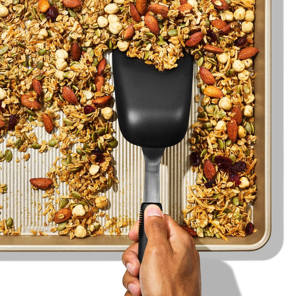 sheet-pan-scoop-t9 gg_11375300_sheetpanscoop_pdp_04.jpg