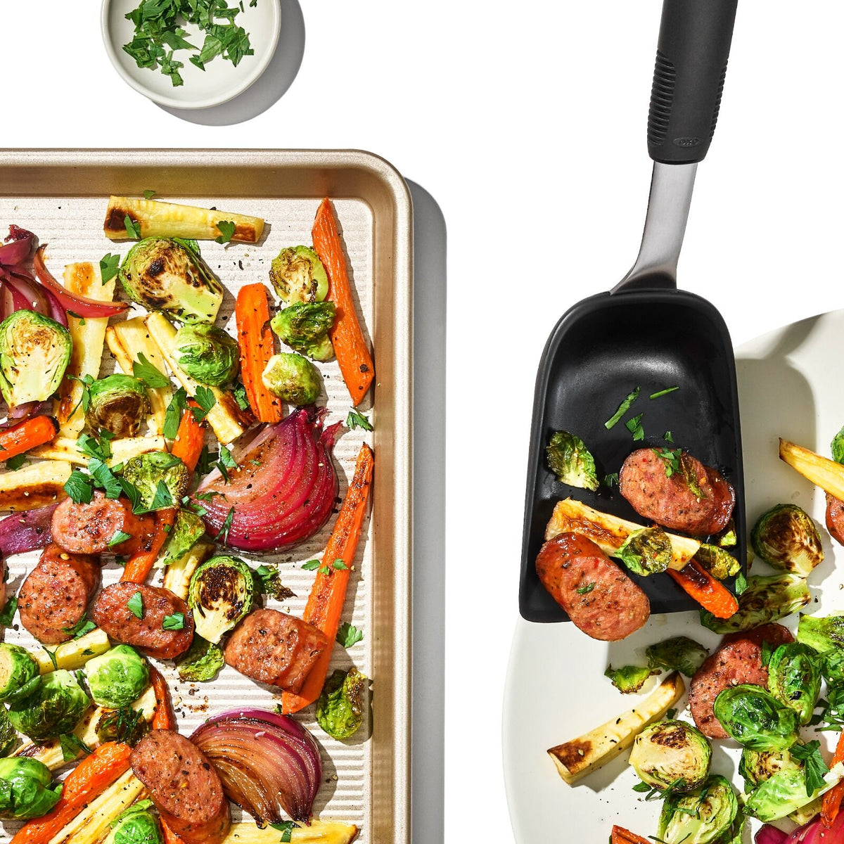 sheet-pan-scoop-t9 gg_11375300_sheetpanscoop_pdp_05.jpg