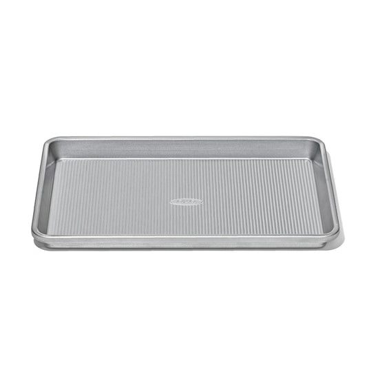 non-stick-pro-clear-coated-jelly-roll-pan-h7 gg_11435000_jelly-roll-pan_apdp_00_main.jpeg