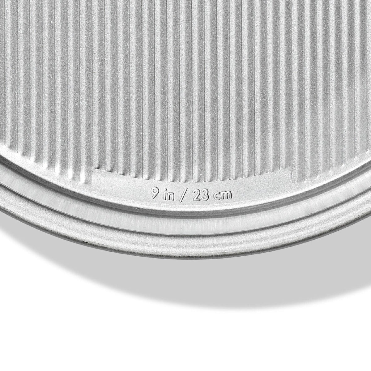 non-stick-pro-clear-coated-9in-round-cake-pan-i8 gg_11435100_9in-round-cake-pan_pdp_04.jpeg