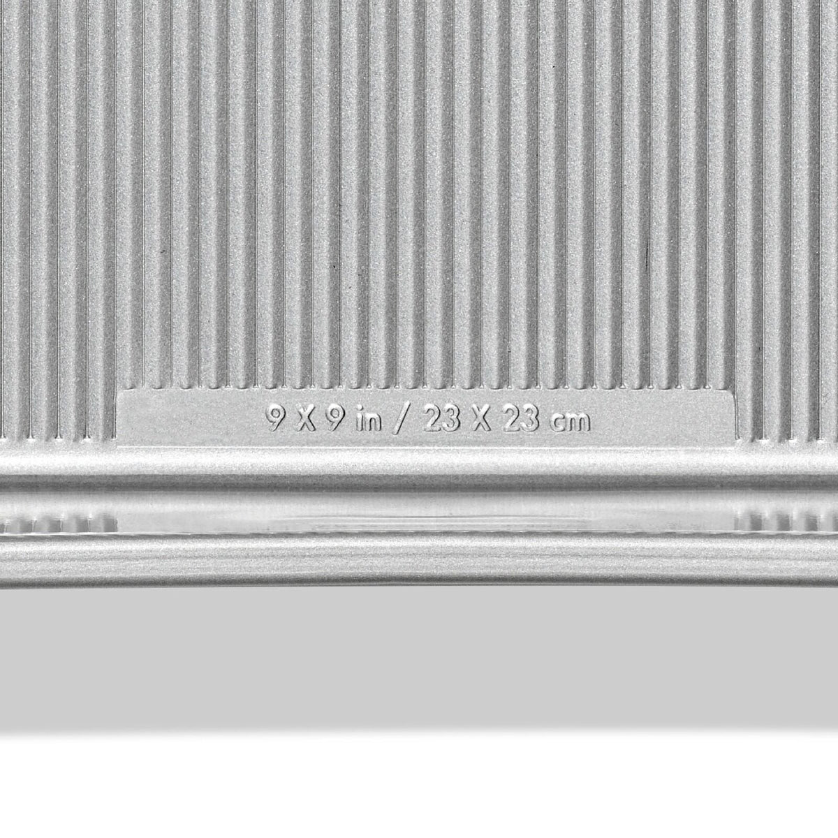 nonstick-pro-clear-coated-9in-square-cake-pan-f9 gg_11435200_9in-square-cake-pan_pdp_06.jpeg
