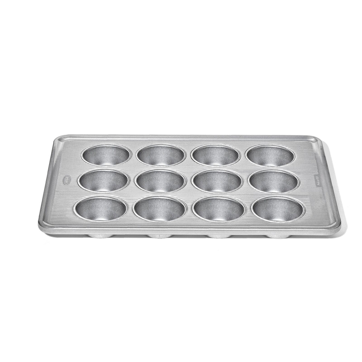 non-stick-pro-clear-coated-12-cup-muffin-pan-r8 gg_11435600_12-cup-muffin-pan_apdp_00_main.jpeg