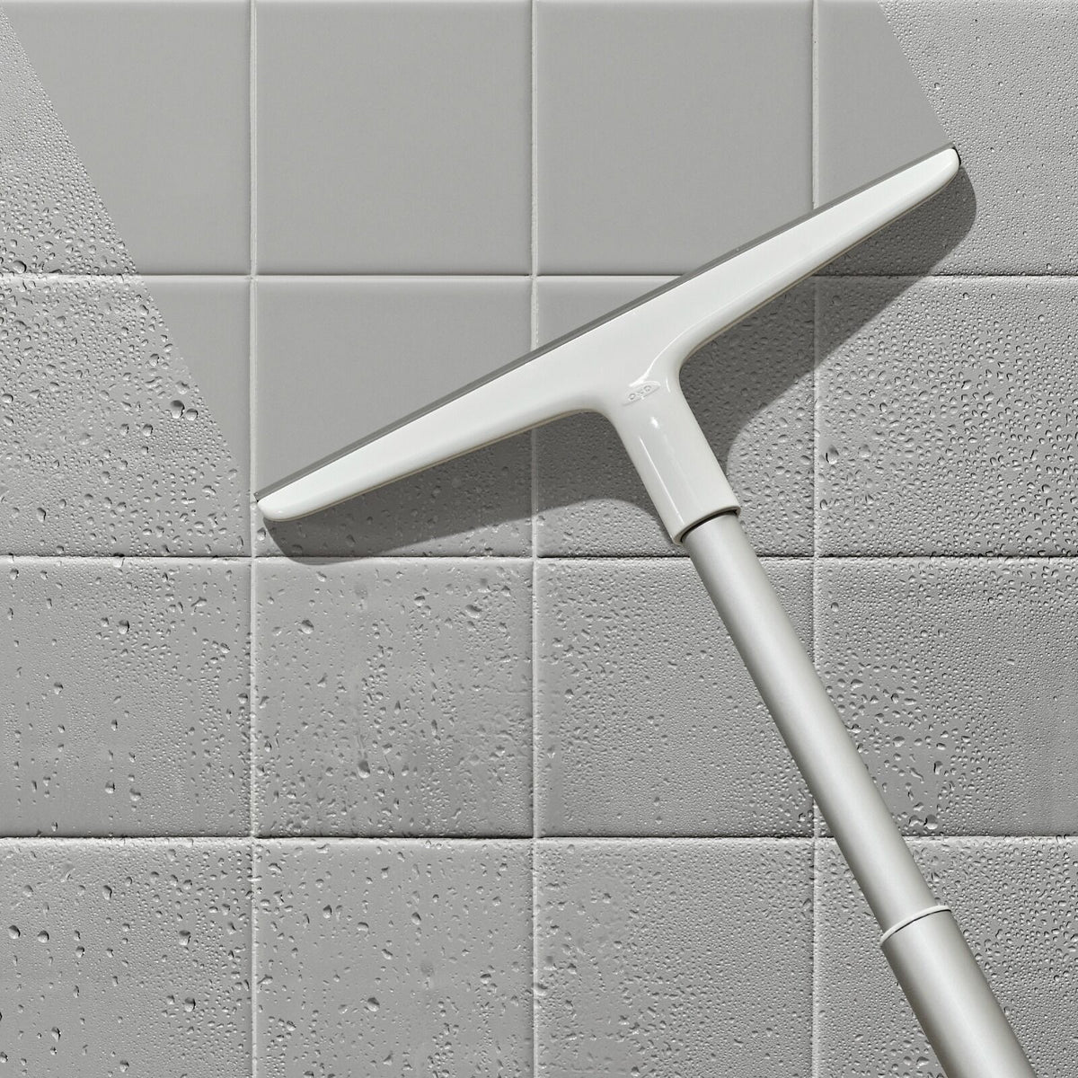 aluminum-extendable-squeegee-a0 gg_12397900_aluminumextsqueegee_pdp_02.jpeg