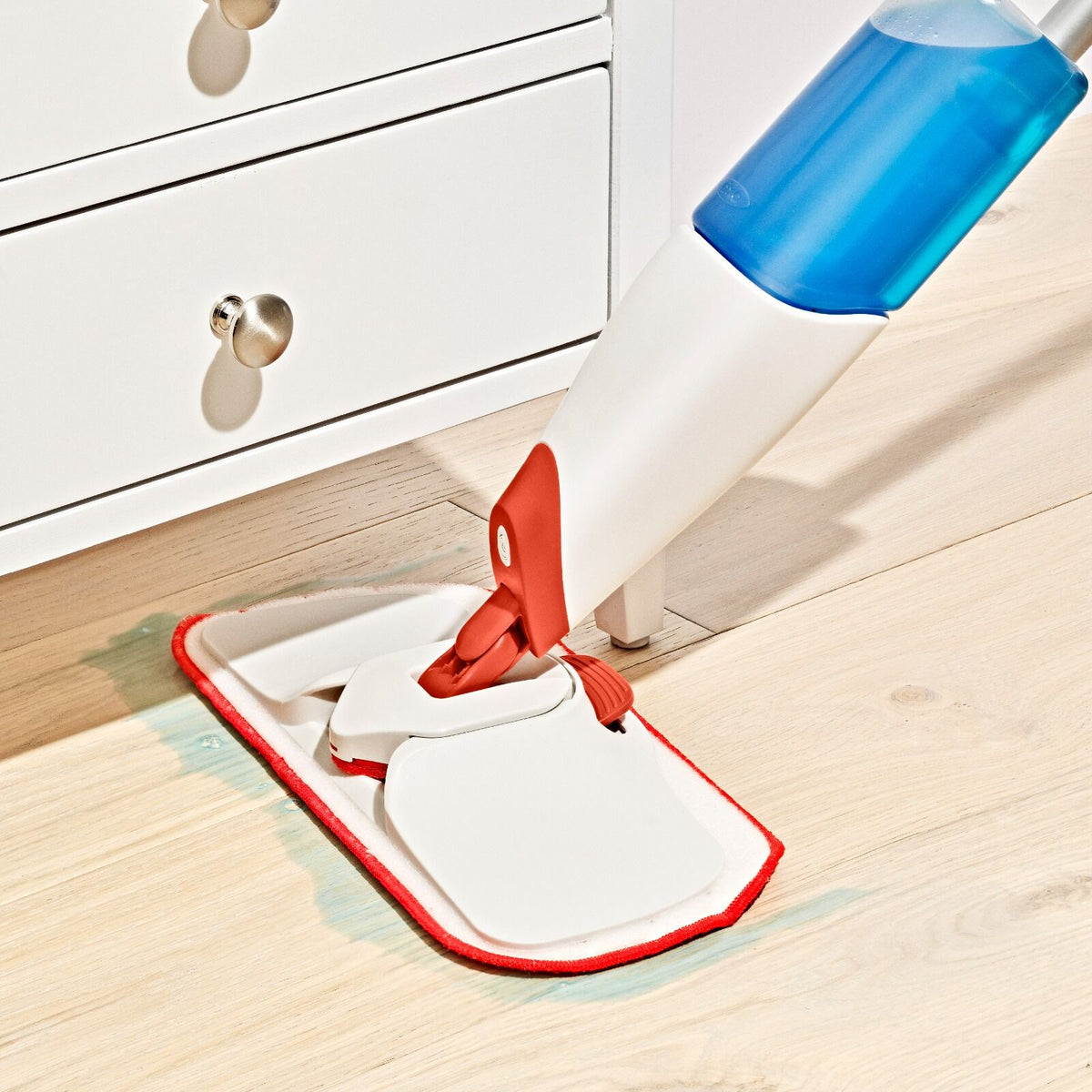 microfiber-spray-mop-f0 gg_12422900_spray-mop_pdp_06.jpeg