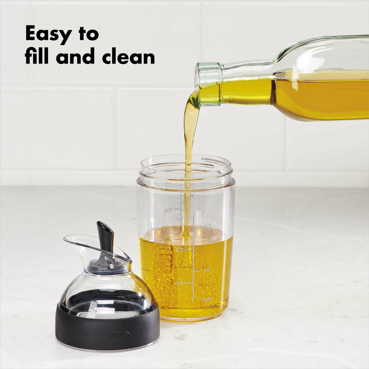 little-salad-dressing-shaker-d7 gg_1268980_8b_1_.jpg