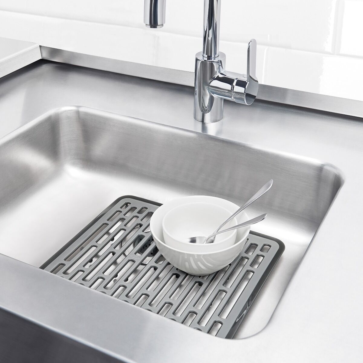 oxo-good-grips-small-sink-mat-k5 gg_13190610_9a.jpg