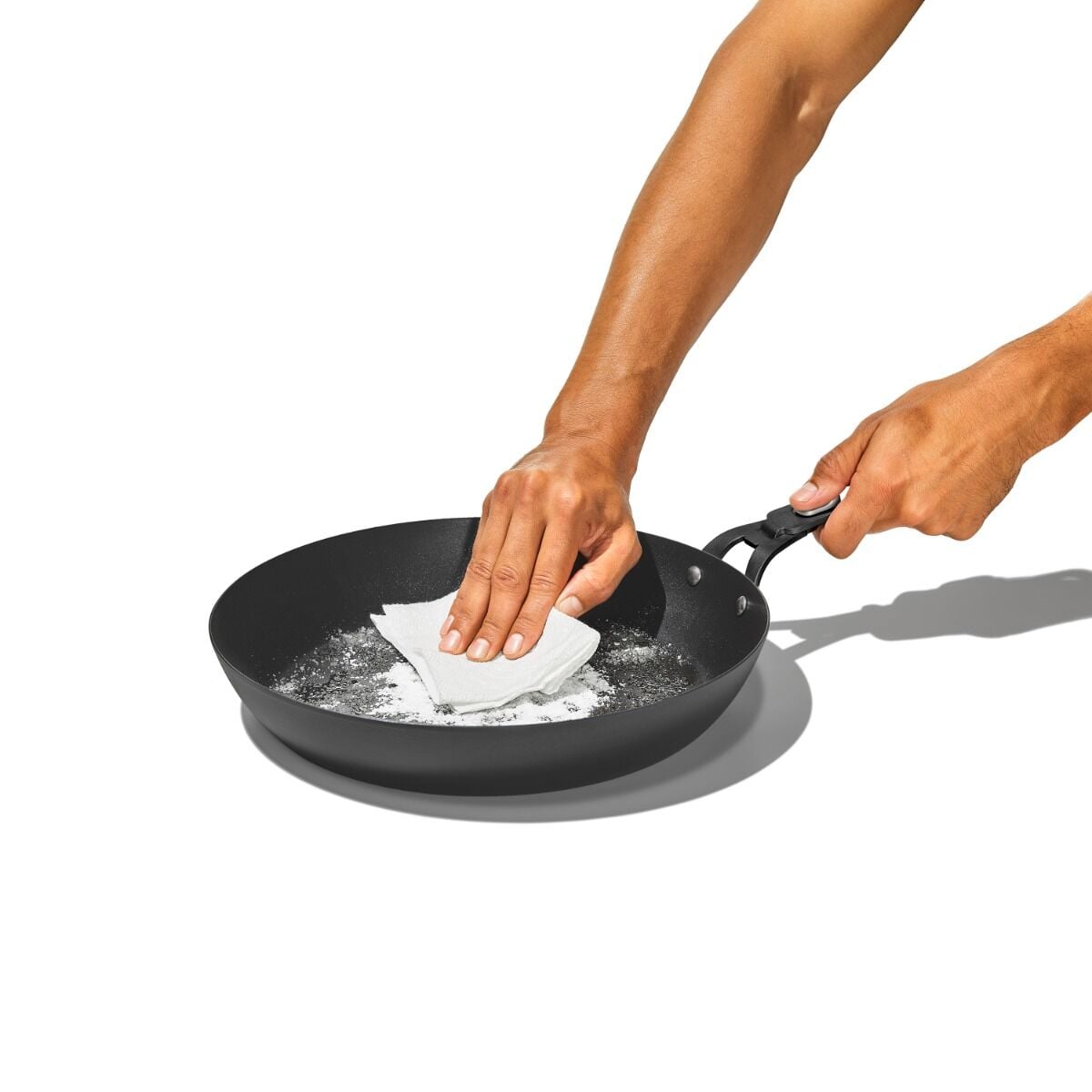 carbon-steel-with-removable-handle-10in-pan-x3 od__2059640001__10incarbonsteelpan_79_p_04_rgb.jpg