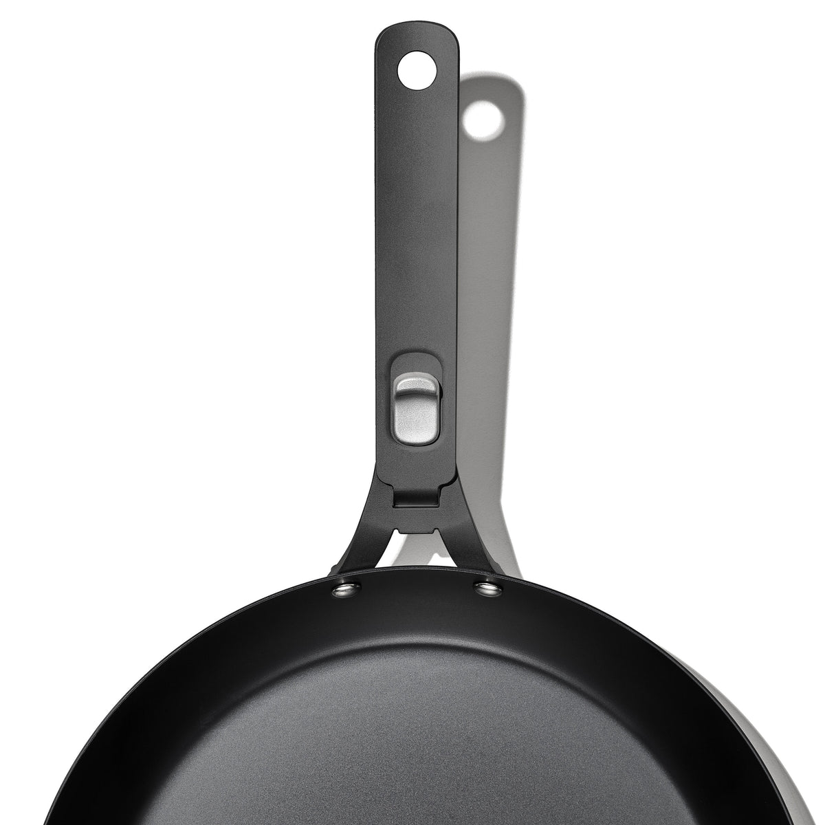 outdoor-12-inch-carbon-steel-pan-with-removable-handle-h0 od__2059650001_12incarbonsteelpan_86_rgb.jpg