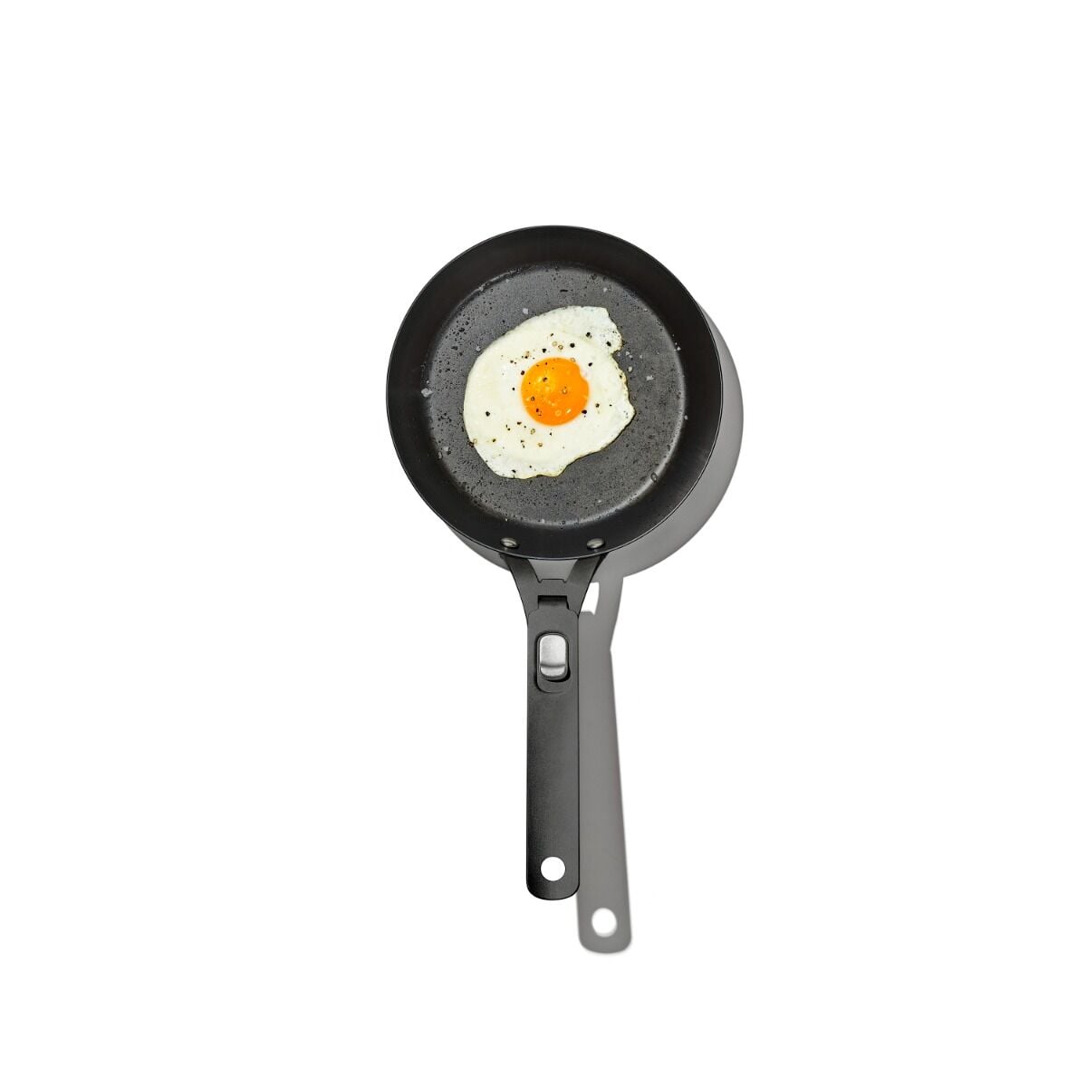 carbon-steel-with-removable-handle-10in-pan-x3 od__2059660001__8incarbonsteelpan_72_p_rgb.jpg