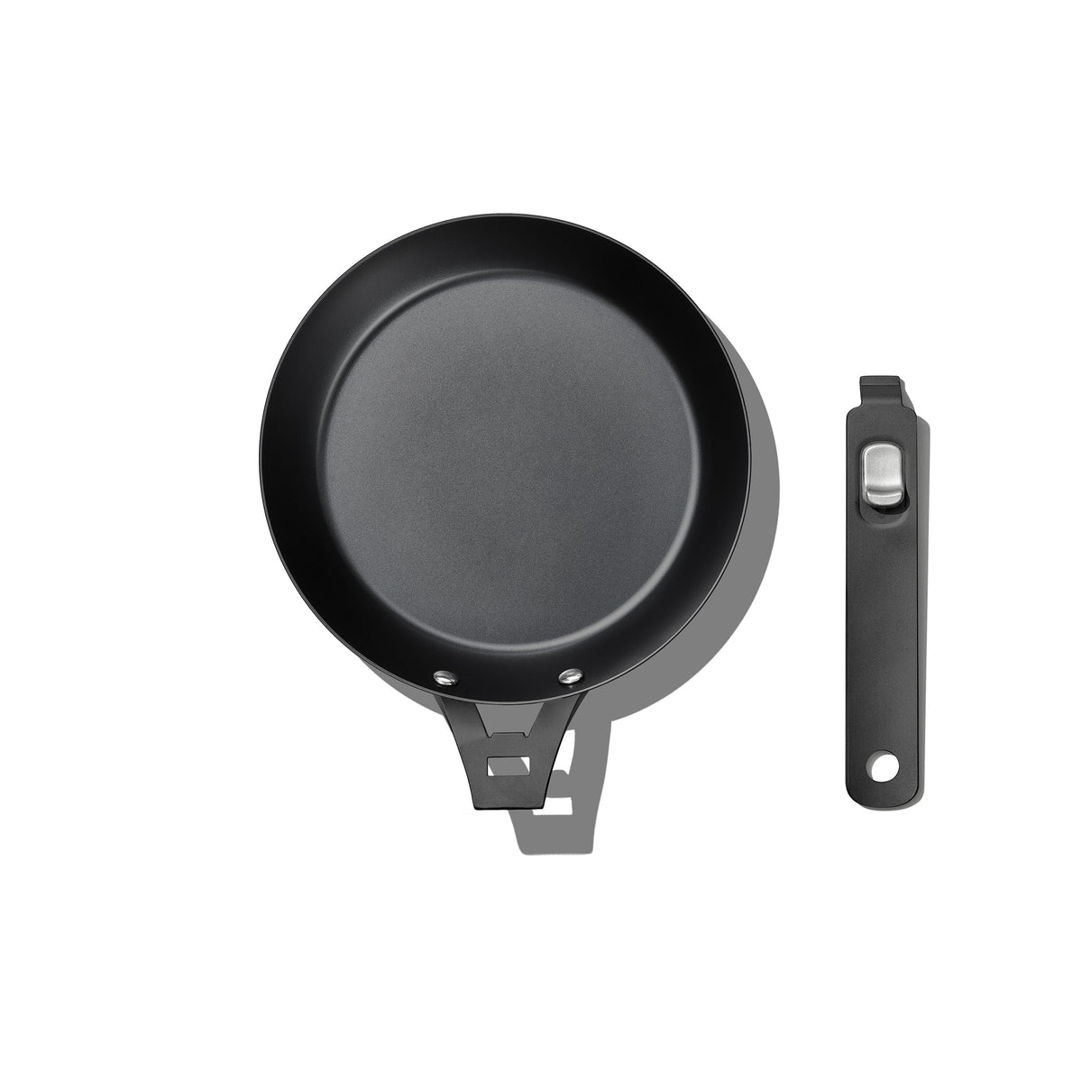 carbon-steel-with-removable-handle-8in-pan-b7 od__2059660001__8incarbonsteelpan_75_rgb.jpg