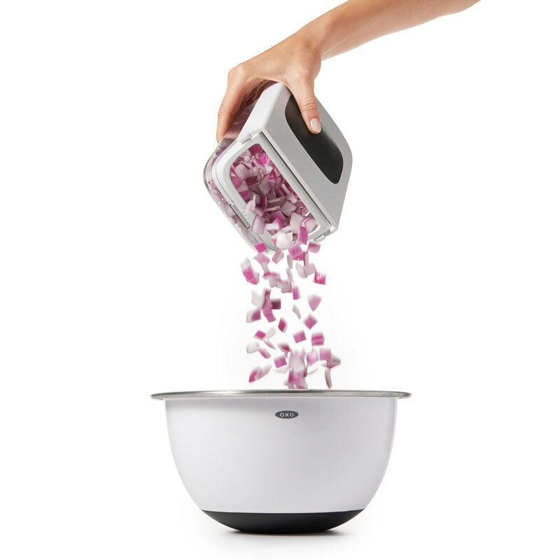 vegetable-chopper-with-easy-pour-opening-o4 onion_4.jpg