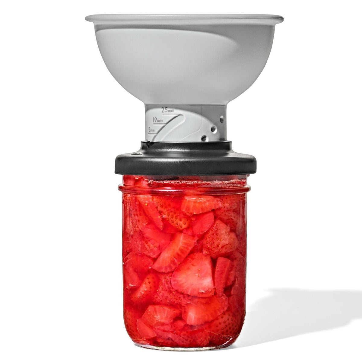 adjustable-funnel-p8 oxo_adjustable-funnel_pdp_03.jpeg