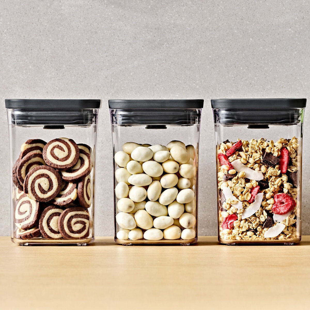 3-piece-pop-container-set-l4 oxo_gg_11430000_3piecepopcontainerset_matteblack_pdp_02.jpeg