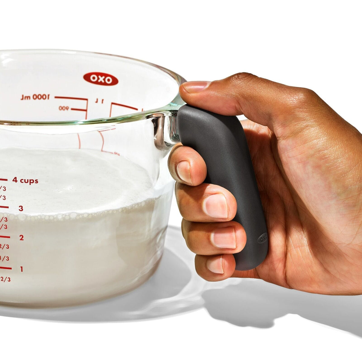 2-cup-and-4-cup-glass-measuring-cup-set-m0 oxo_glass_measuring_cups-11384700_017.jpg