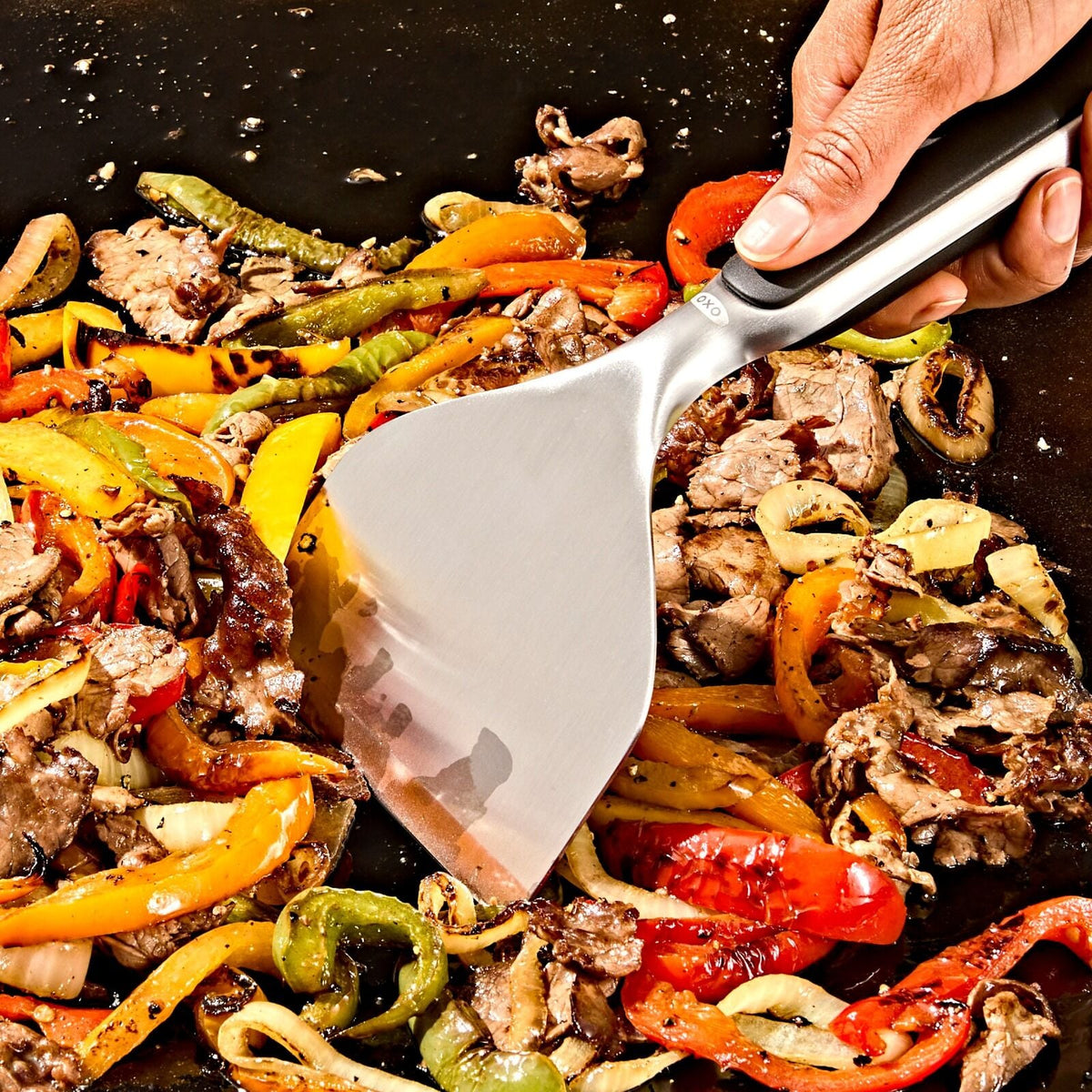 griddle-scraper-y3 oxo_griddle-scraper_pdp_02.jpeg