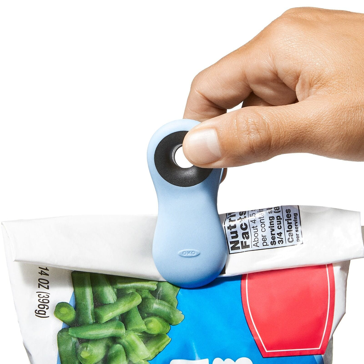 magnetic-all-purpose-clips-4-pack-assorted-colors-g7 oxo_magnetic_clips_set-13328400_017_1.jpg