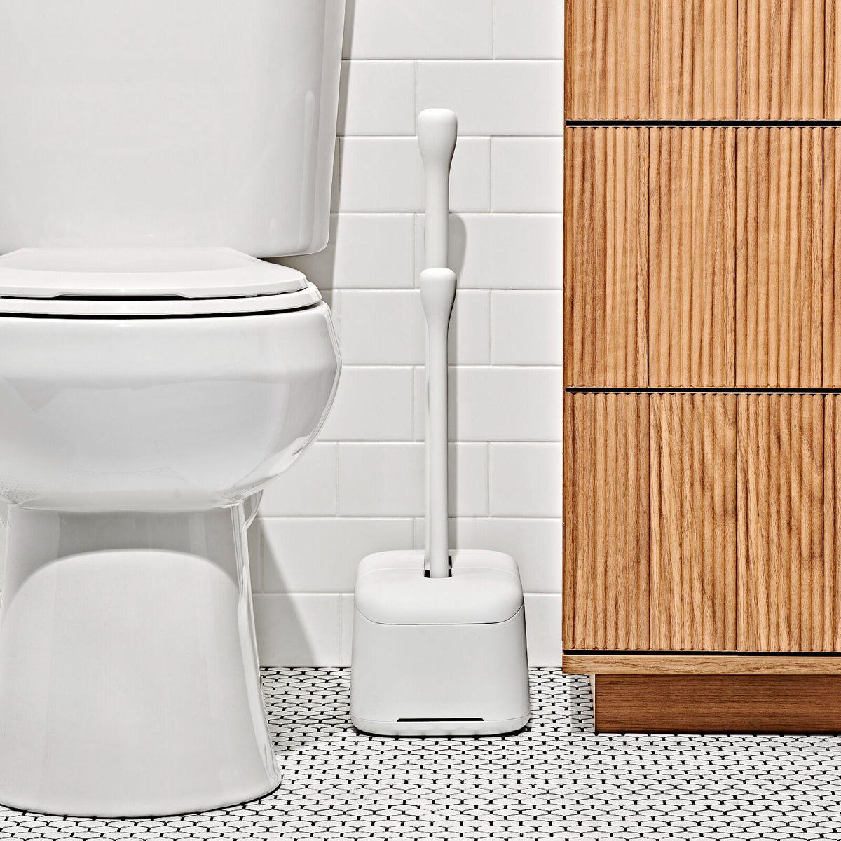 toilet-brush-and-plunger-set-d2 oxo_toilet-brush-plunger-set_pdp_01_3_.jpeg