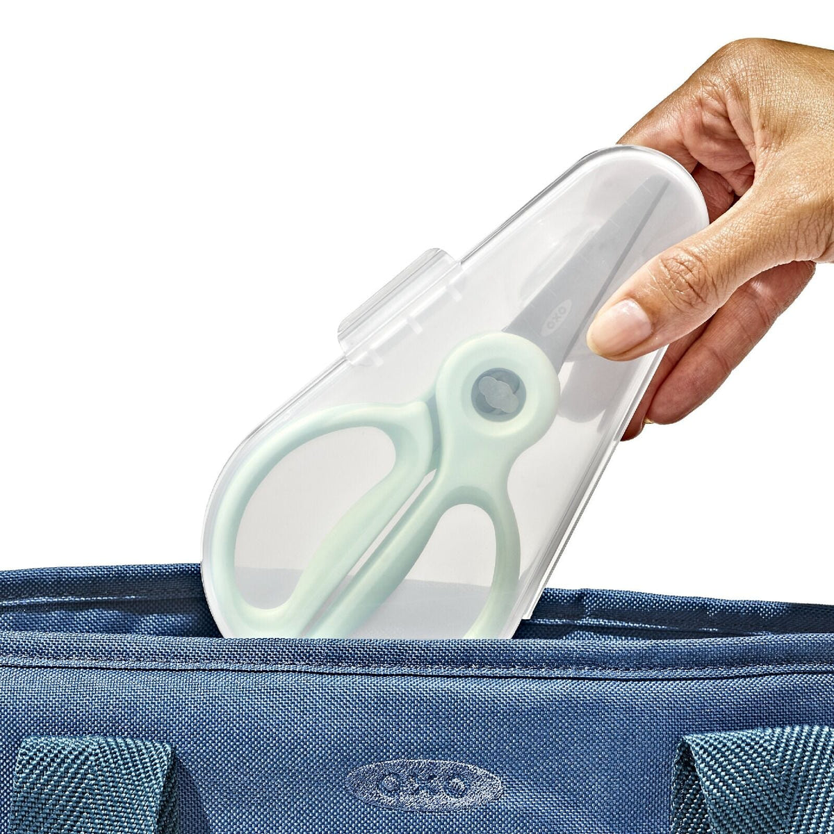 on-the-go-food-scissors-with-case-s7 tot_61176600_baby-food-scissors-opal_pdp_03.jpeg