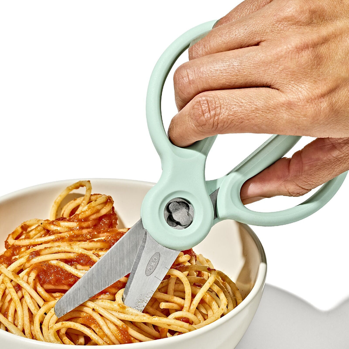 on-the-go-food-scissors-with-case-s7 tot_61176600_baby-food-scissors-opal_pdp_04.jpeg